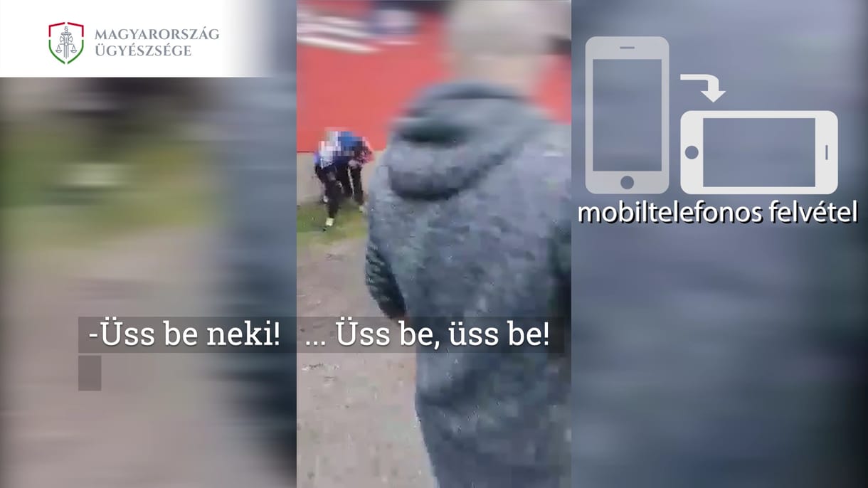 A kocsma előtt döntöttek bunyóval egy vitában – videó