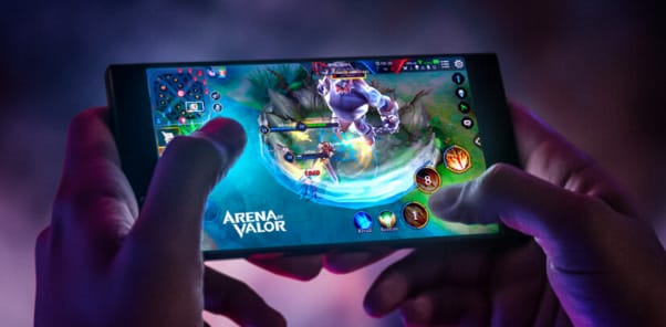Jegyezze fel a dátumot: jön az ütős androidos telefon még erősebb utódja