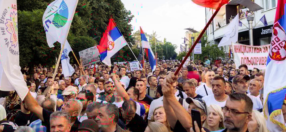 Tömegek tüntetnek Szerbiában a lítiumbánya ellen. Vucic elnök nem tudja lecsillapítani a kedélyeket, de emeli a tétet