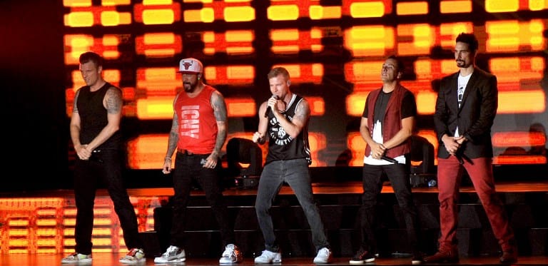 Egy egész metrószerelvény utasait megénekeltette a Backstreet Boys