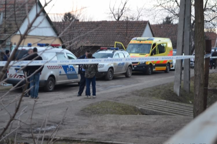 Késsel ölte meg édesanyját egy fiatalember