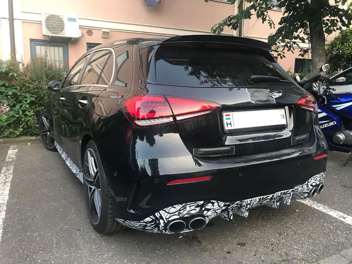 Egerben parkolt a még be sem mutatott Mercedes-AMG A45
