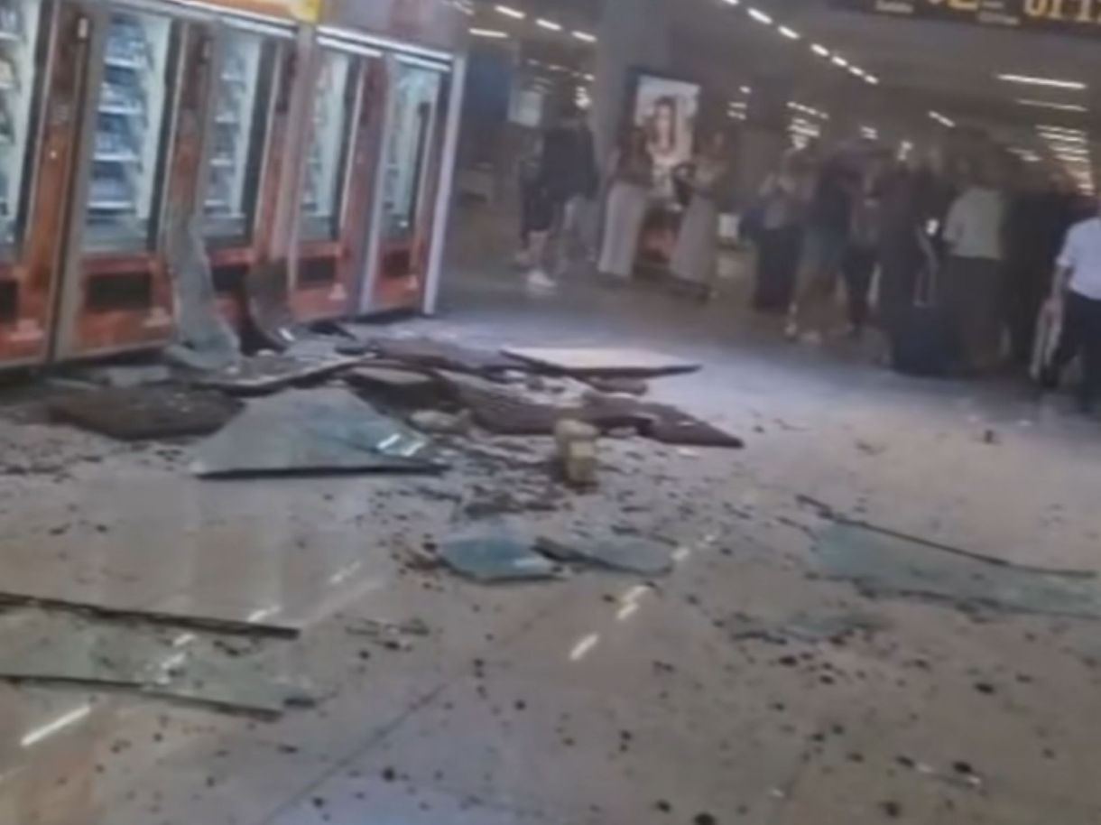 Beszakadt az üvegtető a mallorcai reptéren – videó