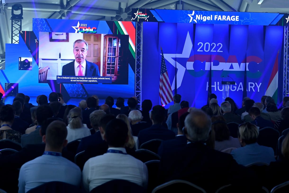Guardian-kommentár: Rémisztő, hogy a konzervatívok magyar mintára alakítanák át az USA-t