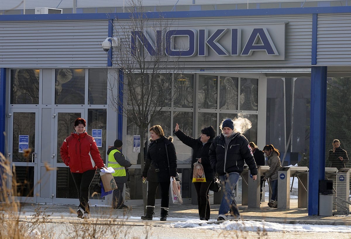 Kirúgott dolgozóinak szervez állásbörzét a Nokia