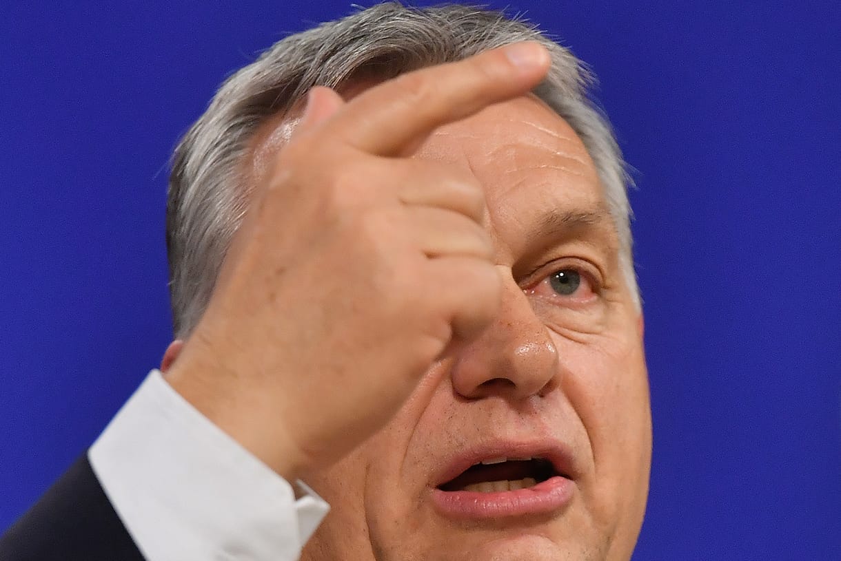 Ferenc pápa szavaival oktatta Orbánt egy néppárti politikus, akit korábban „hasznos idiótának” nevezett