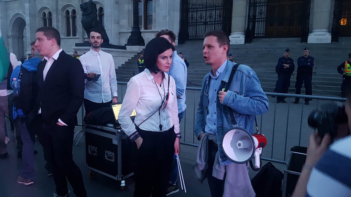 Elkaptuk a tüntetésen a Jobbik pártigazgatóját - mivé alakul a párt egy ilyen tüntetés után?
