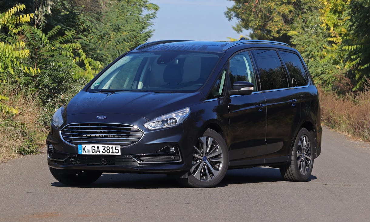 Viszlát dízel, helló hibrid: teszten a 7 üléses legújabb Ford Galaxy