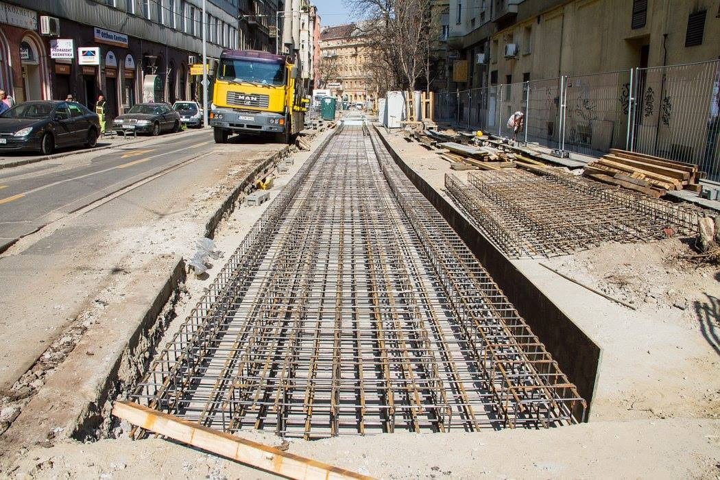 Fellélegezhet Budapest: még az idén elkészül a fonódó villamos