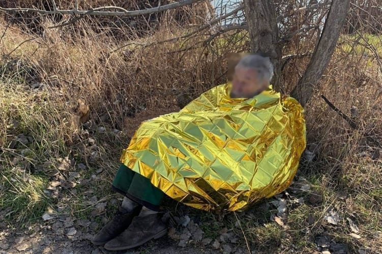 Szabadnapos rendőr mentett meg egy férfit, aki a Holt-Tiszába esett