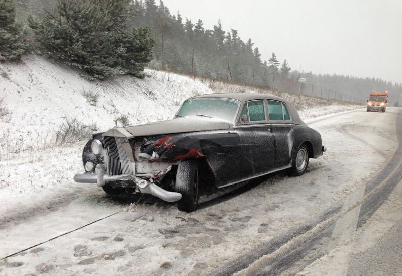 Ilyet is ritkán látni: Rolls-Royce összetörve - fotó