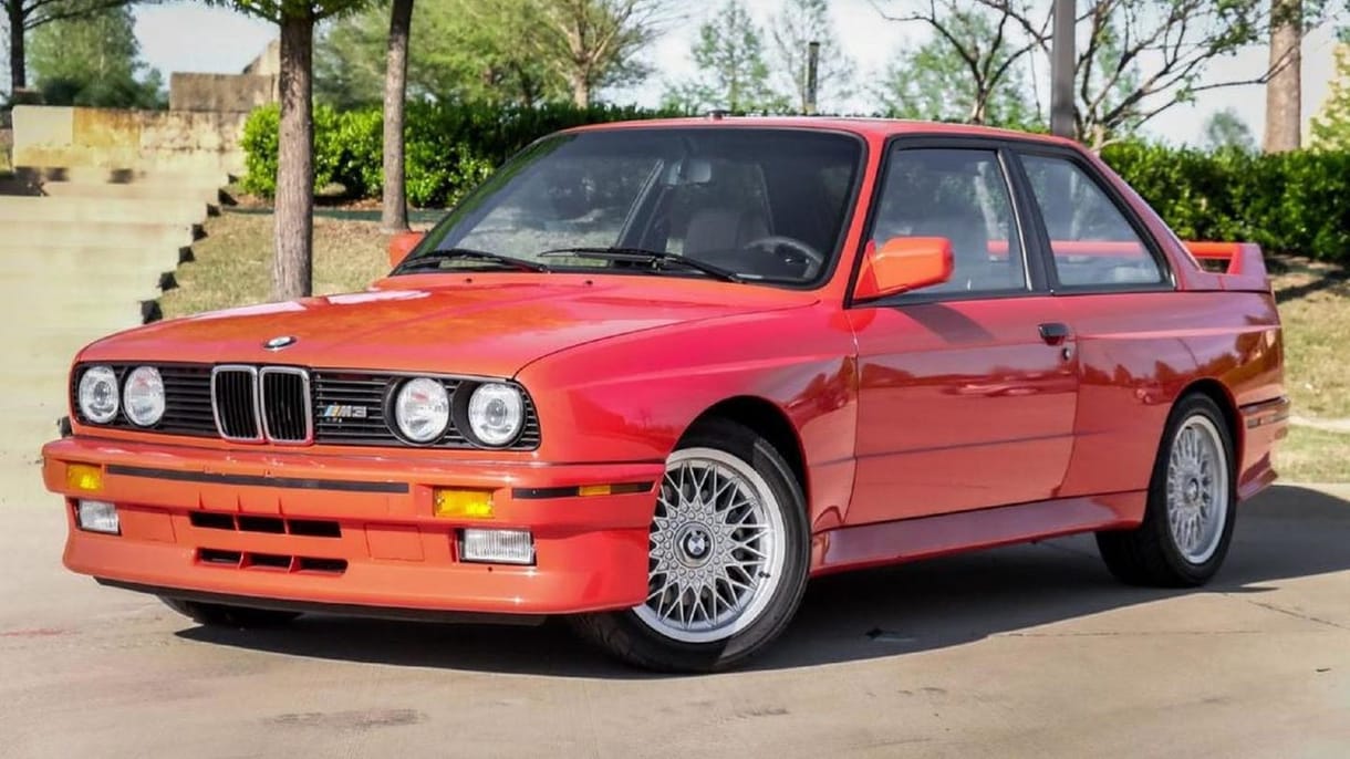 Közel 50 millió forintért árulják Paul Walker BMW M3-asát