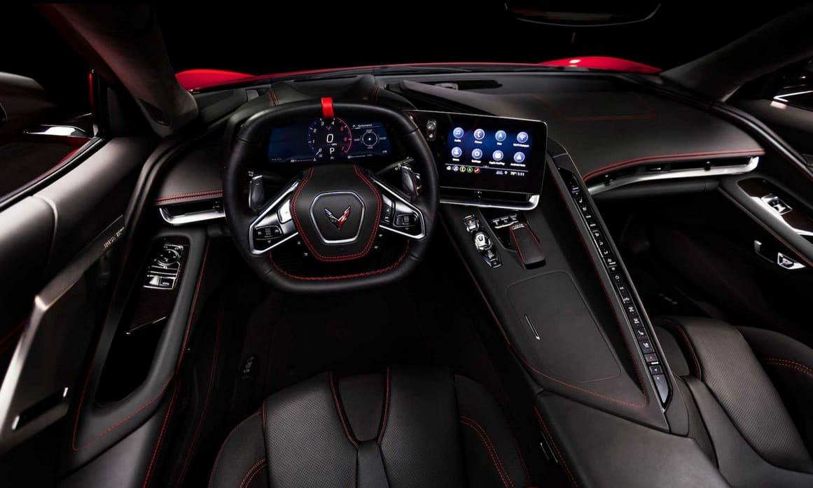 Sylvester Stallone átvette új Corvette sportkocsiját