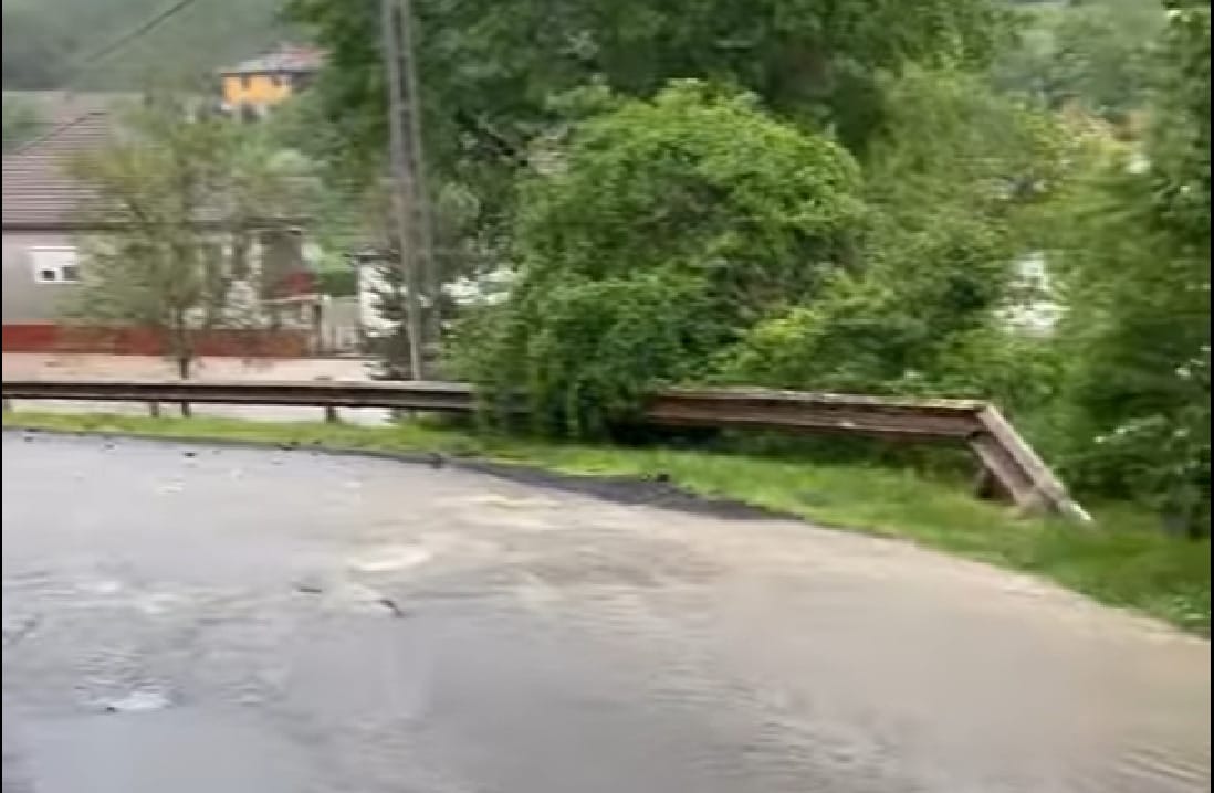 Másodfokú figyelmeztetést adtak ki a felhőszakadások miatt