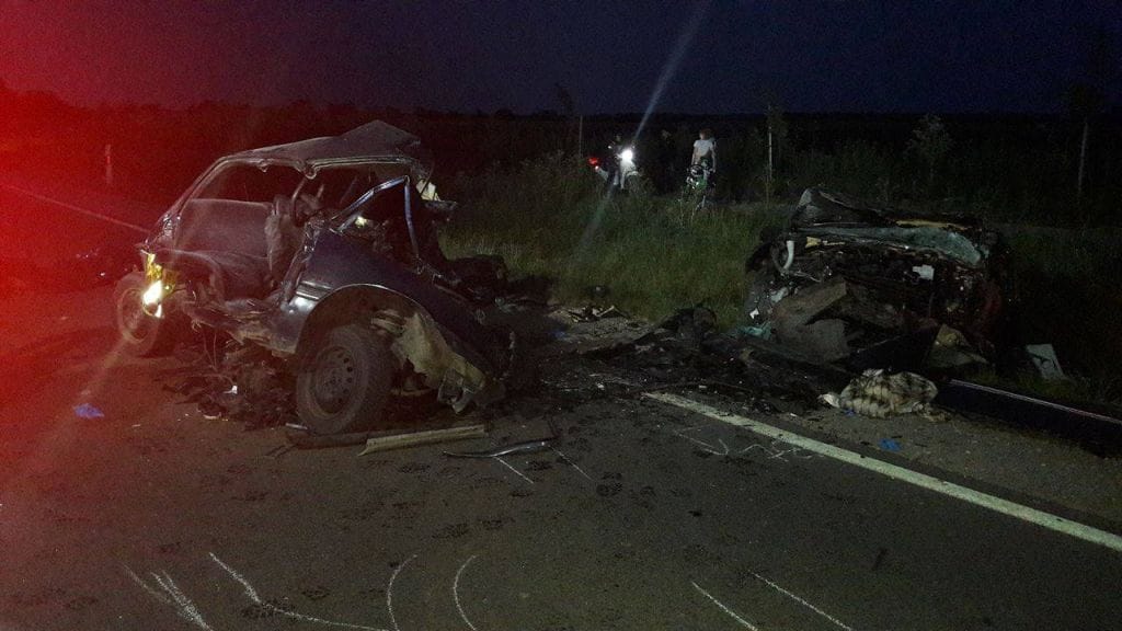 Szomorú fotókat közölt a rendőrség a péntek esti halálos balesetről