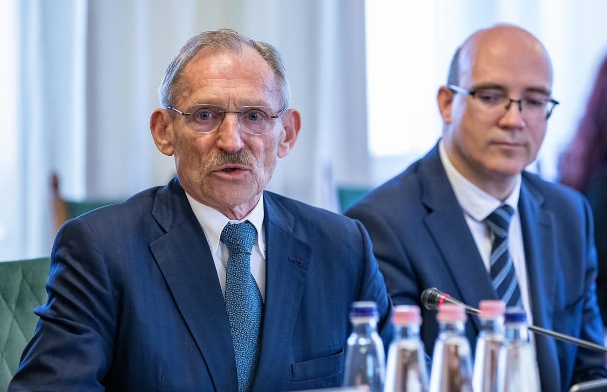 Egyáltalán nem biztos, hogy Pintér részt vesz az oktatásról szóló parlamenti vitanapon