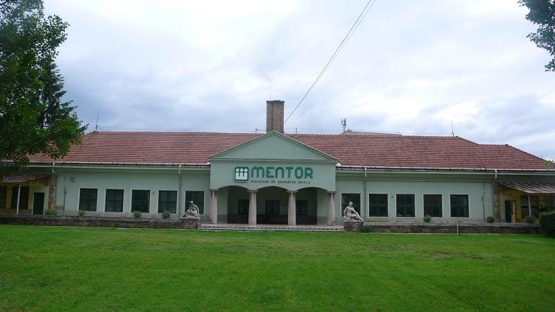 Óvodát, balatoni kikötőt is árul a MÁV – fotó
