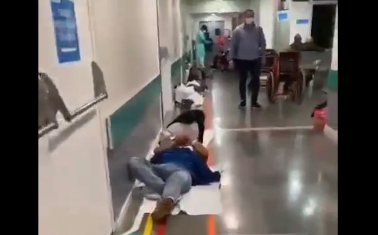 Drámai videó egy madridi kórházból: földön fekve várják az ellátást a betegek