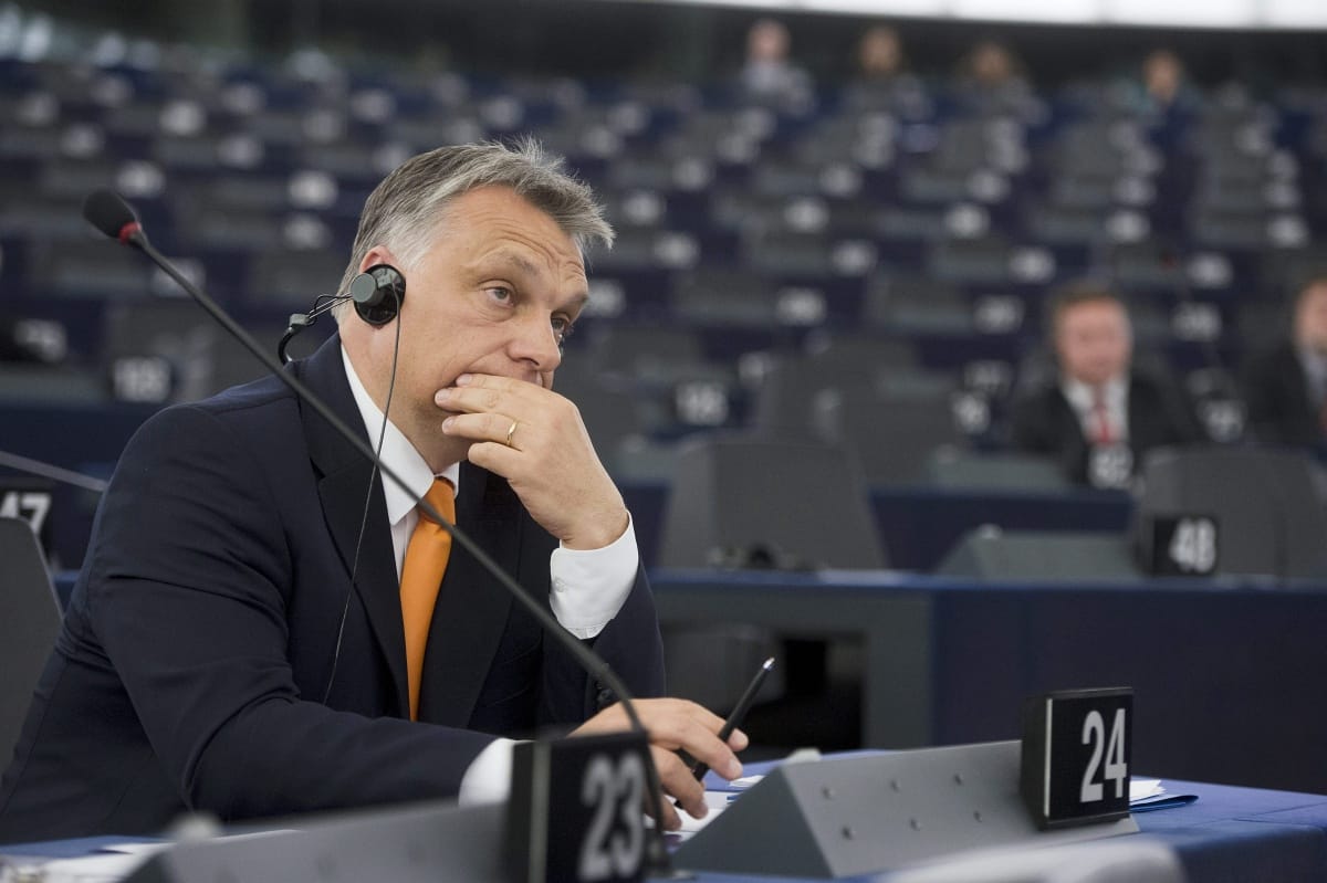 Orbán ott lesz és fel is fog szólalni a Sargentini-jelentés vitájában