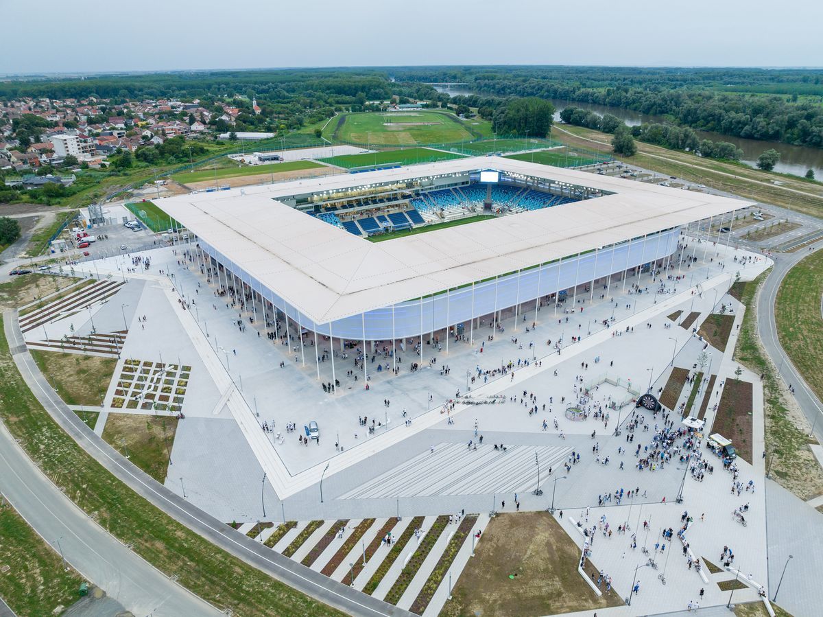 Molinó a horvát stadionban, ami magyar pénzből épült: „Köszönjük Lőrinc! Köszönjük Puskás!”