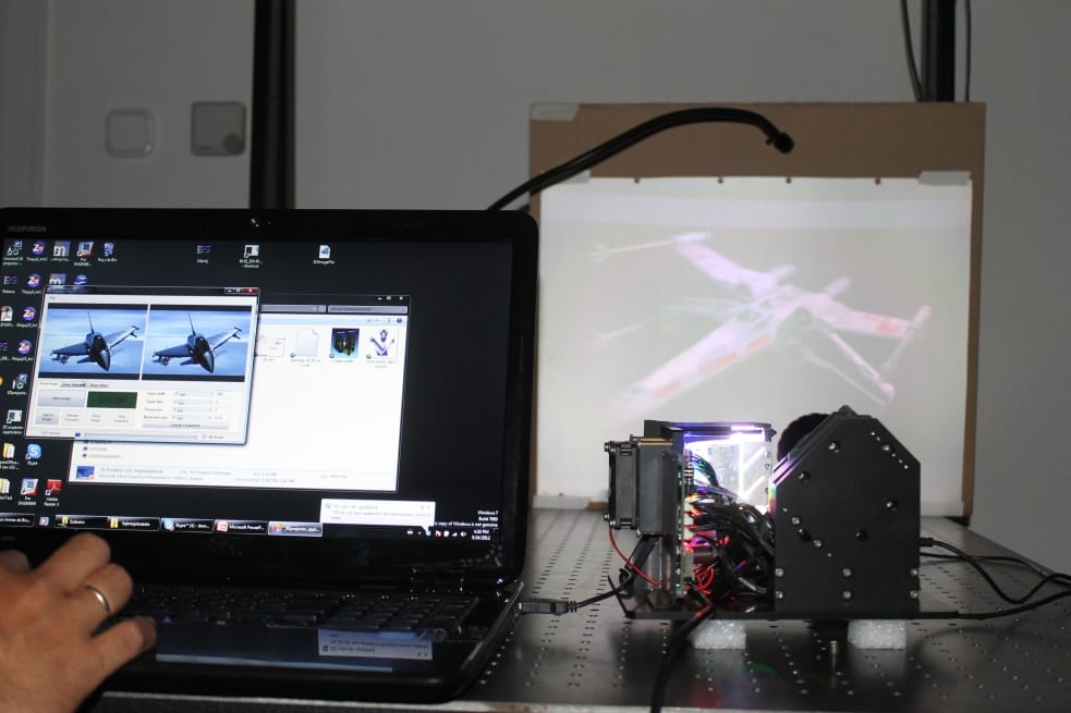 Felére csökkenhet a 3D-s LED projektorok ára