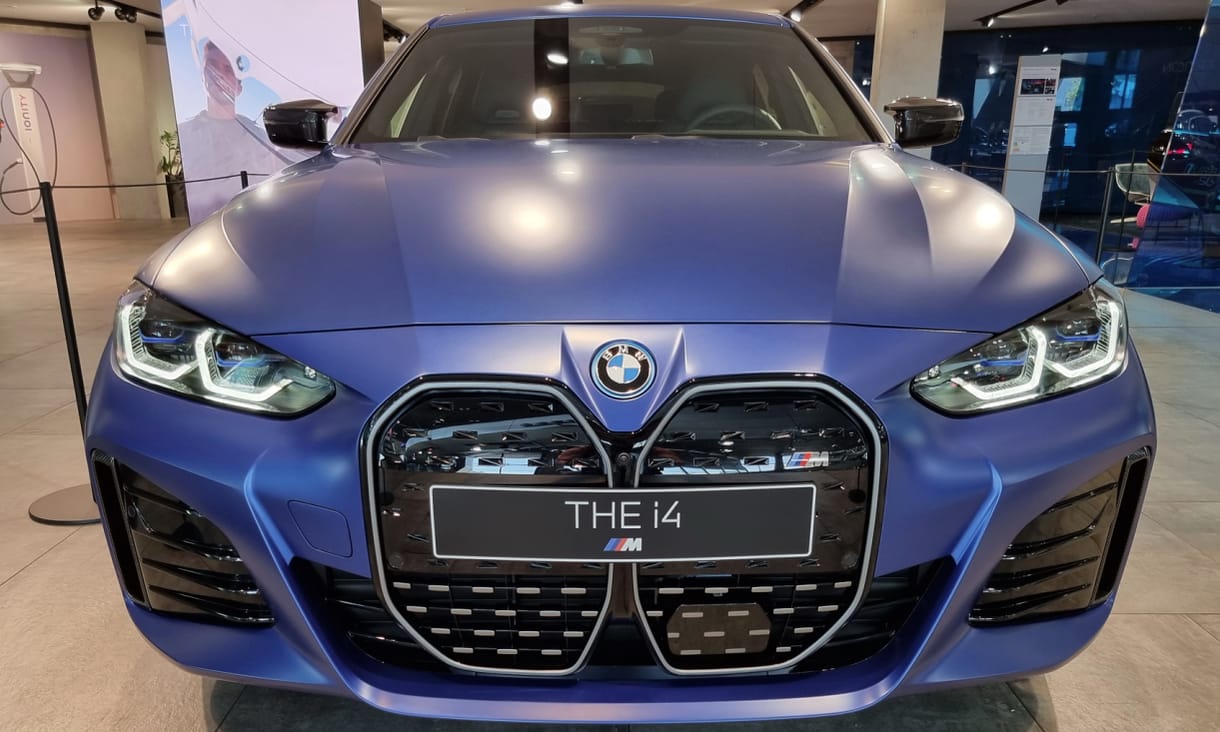 A BMW szerint elég 600 kilométer hatótáv a villanyautókba