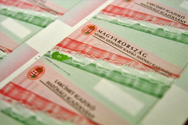 Eltűnt a köztársaság felirat az útlevelekről