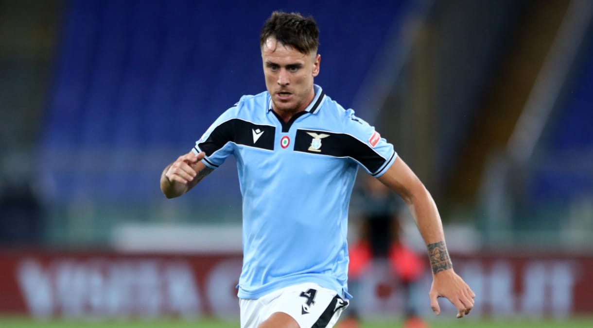 Négy meccses eltiltást kapott harapásért a Lazio védője