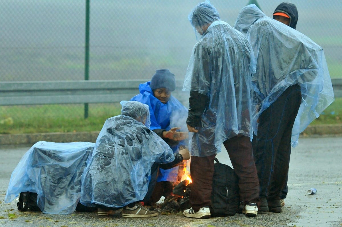 Szó szerint Horvátország és Szlovénia közé szorult sok menekült