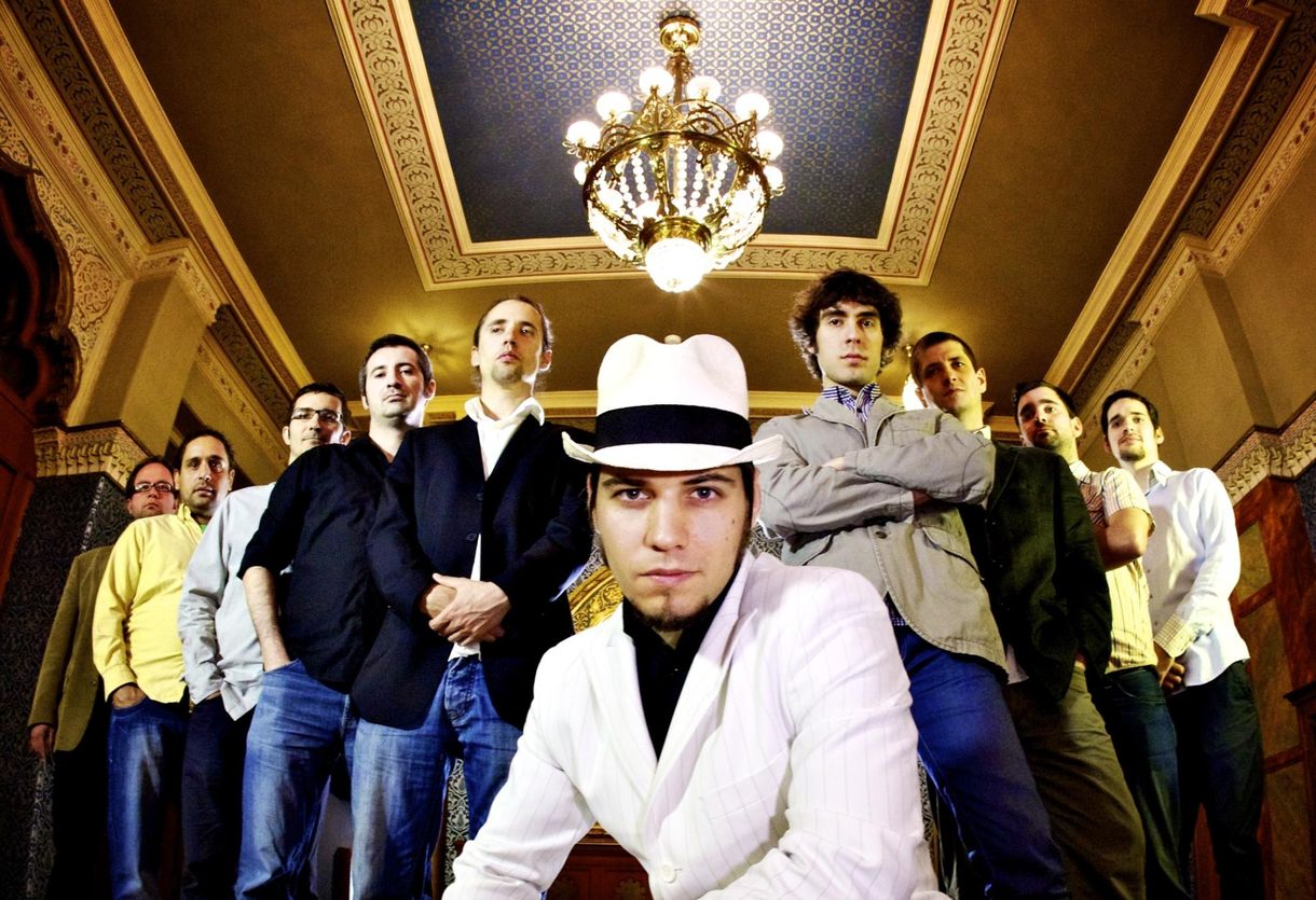 Zene kávéhoz: MR2 Akusztik / Pannonia Allstars Ska Orchestra feat. Harcsa Veronika - Budapest (videó)