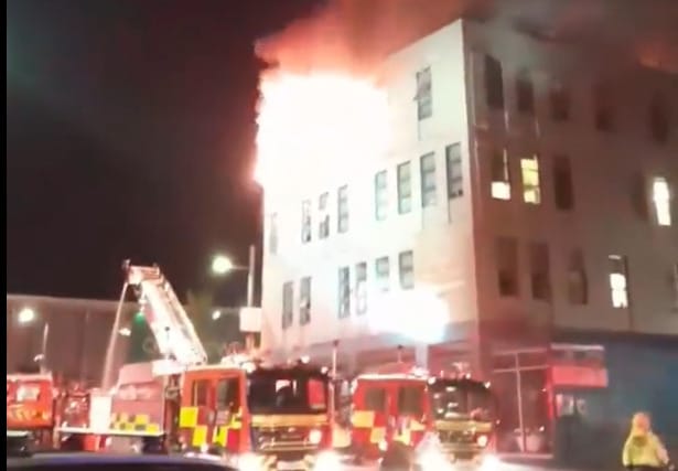 Hatan meghaltak, amikor egy hostel kigyulladt Új-Zélandon