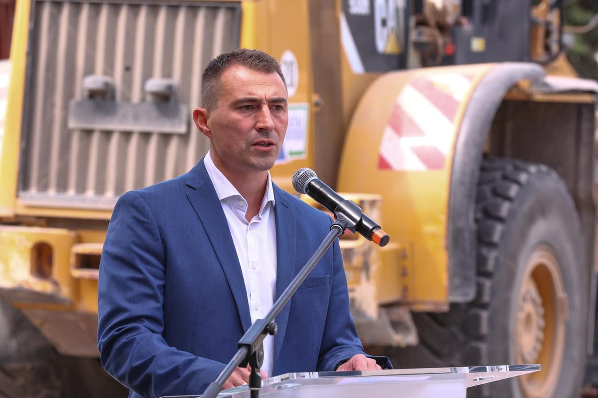Jövőre függetlenként indulhat a választáson a Fideszből kitett csepeli polgármester