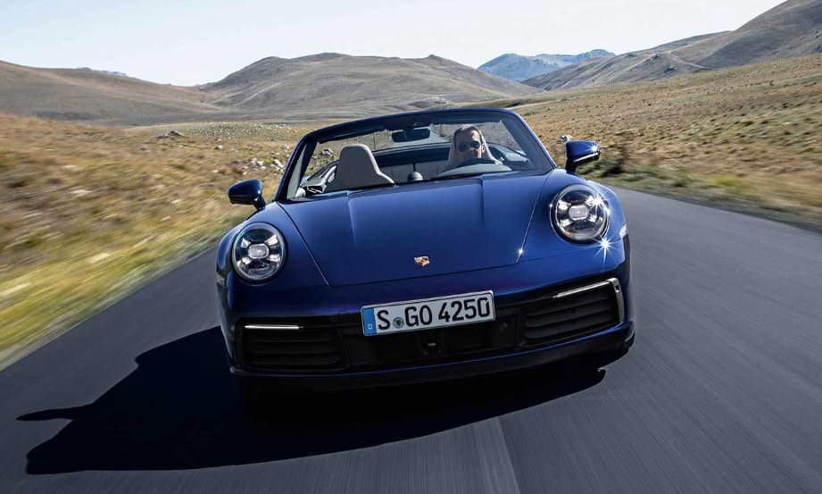 Ledobta a tetejét: itt a teljesen új Porsche 911 Cabriolet