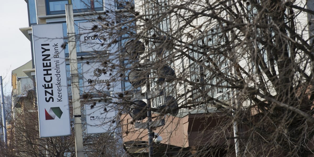 Gyanúsítottként hallgatták ki Mészáros Lőrinc bizalmasát