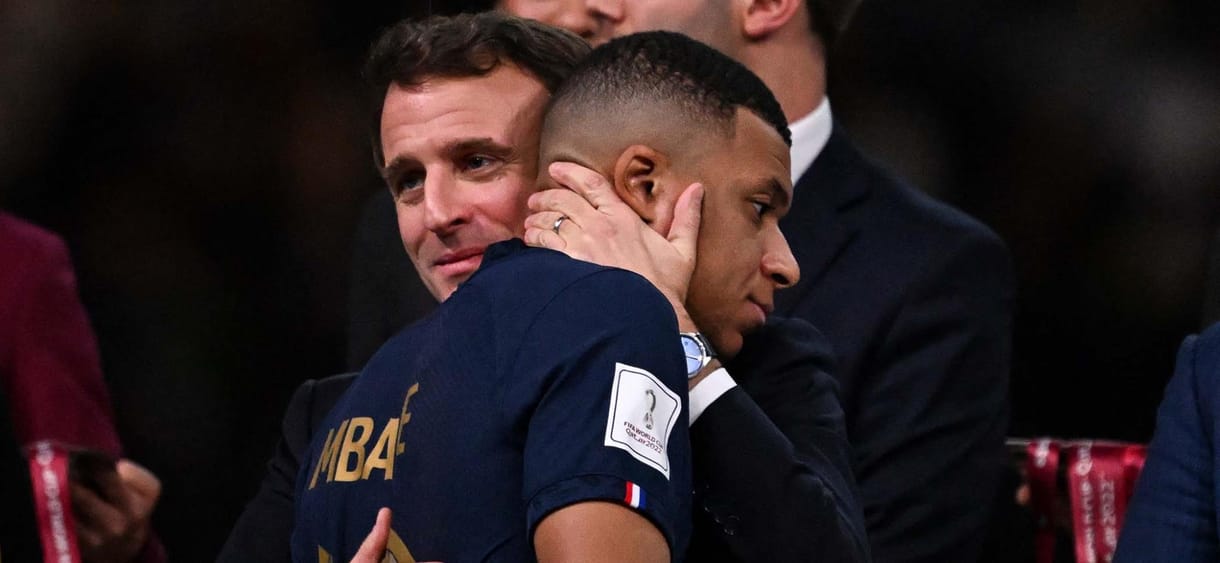 Így próbált lelket önteni Macron a francia válogatottba