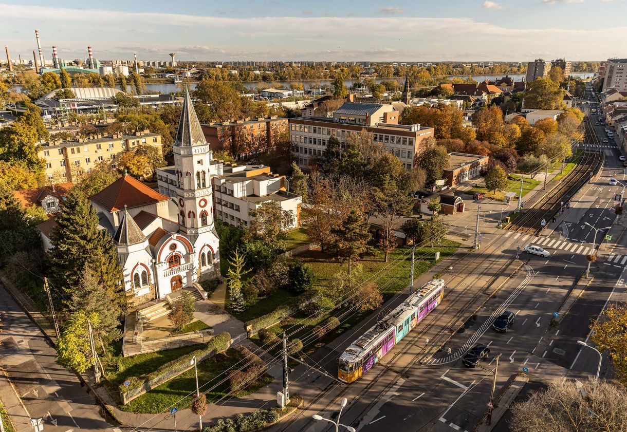 Prolibarlang, luxusélet, pezsgő gyáripar – kerületmustra Budafok-Tétényben