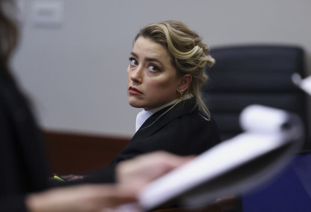 Amber Heard otthagyta a Twittert, miután Elon Musk tulajdonába került