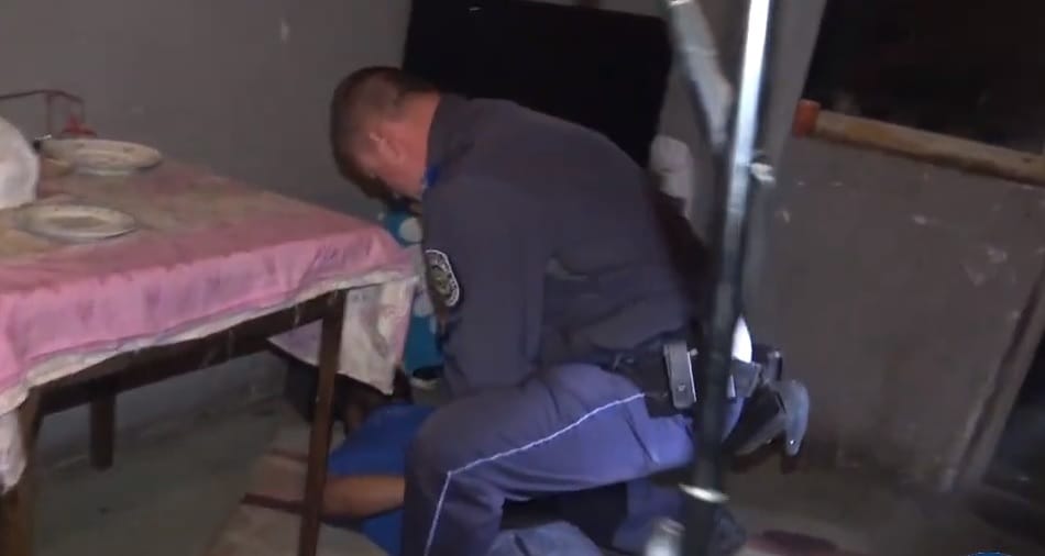 Kistarcsai drogtanyáján fogták el a férfit, aki prostitúcióra kényszerítette a nála lakó nőket – videó