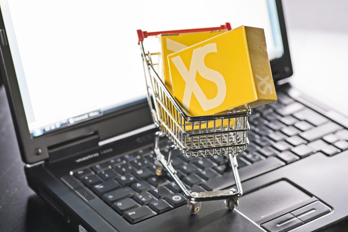 Karácsony előtt száll rá a webáruházakra a kormány