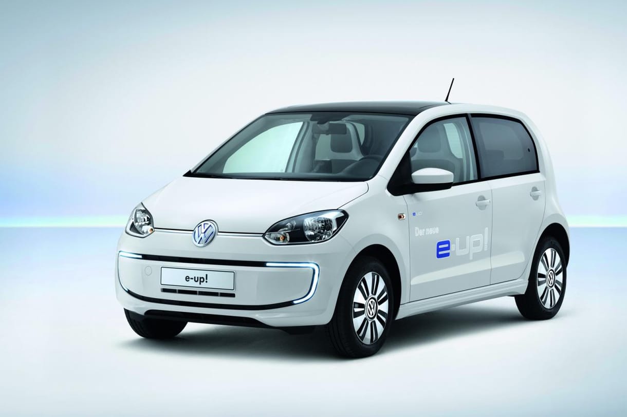 Alig fogyaszt, de rettentő drága a VW elektromos autója