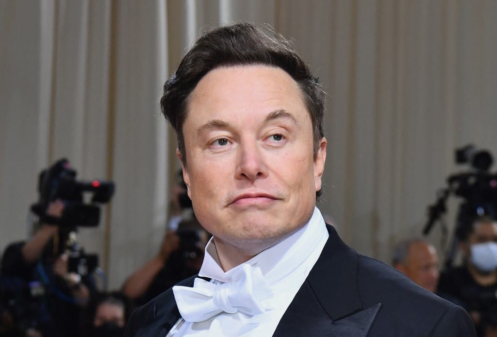 Lebunkózta az OpenAI vezére Elon Muskot, aki sértődésből hagyta ott a céget