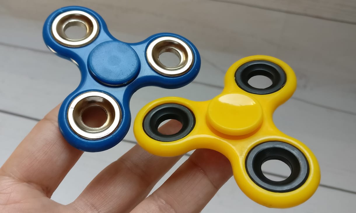 A bécsi állatkert orángutánja sem tudott ellenállni az új világőrületnek – videó