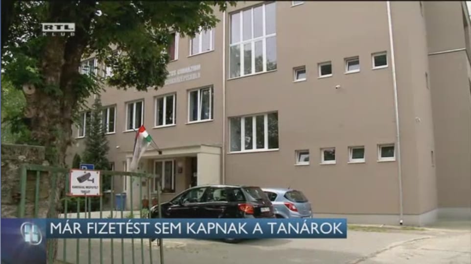 Már fizetést sem kapnak a tanárok Mezőcsáton
