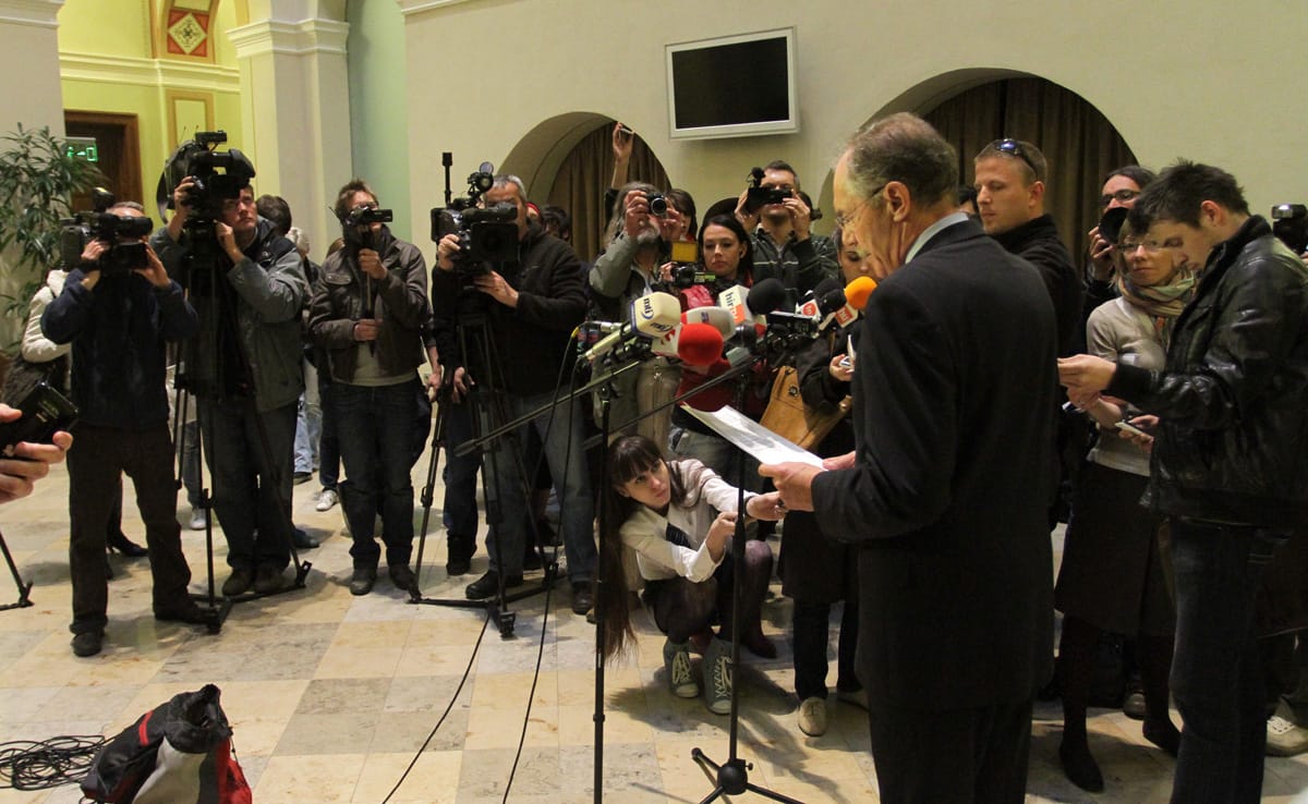 Kamu doktorik feltárásával vehet revansot a Fidesz 