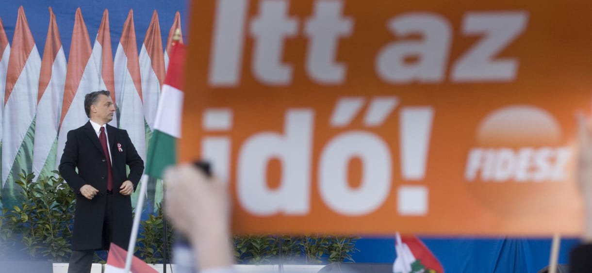 Uniós pénzből kampányolhat az önkormányzati választás előtt a Fidesz-kormány