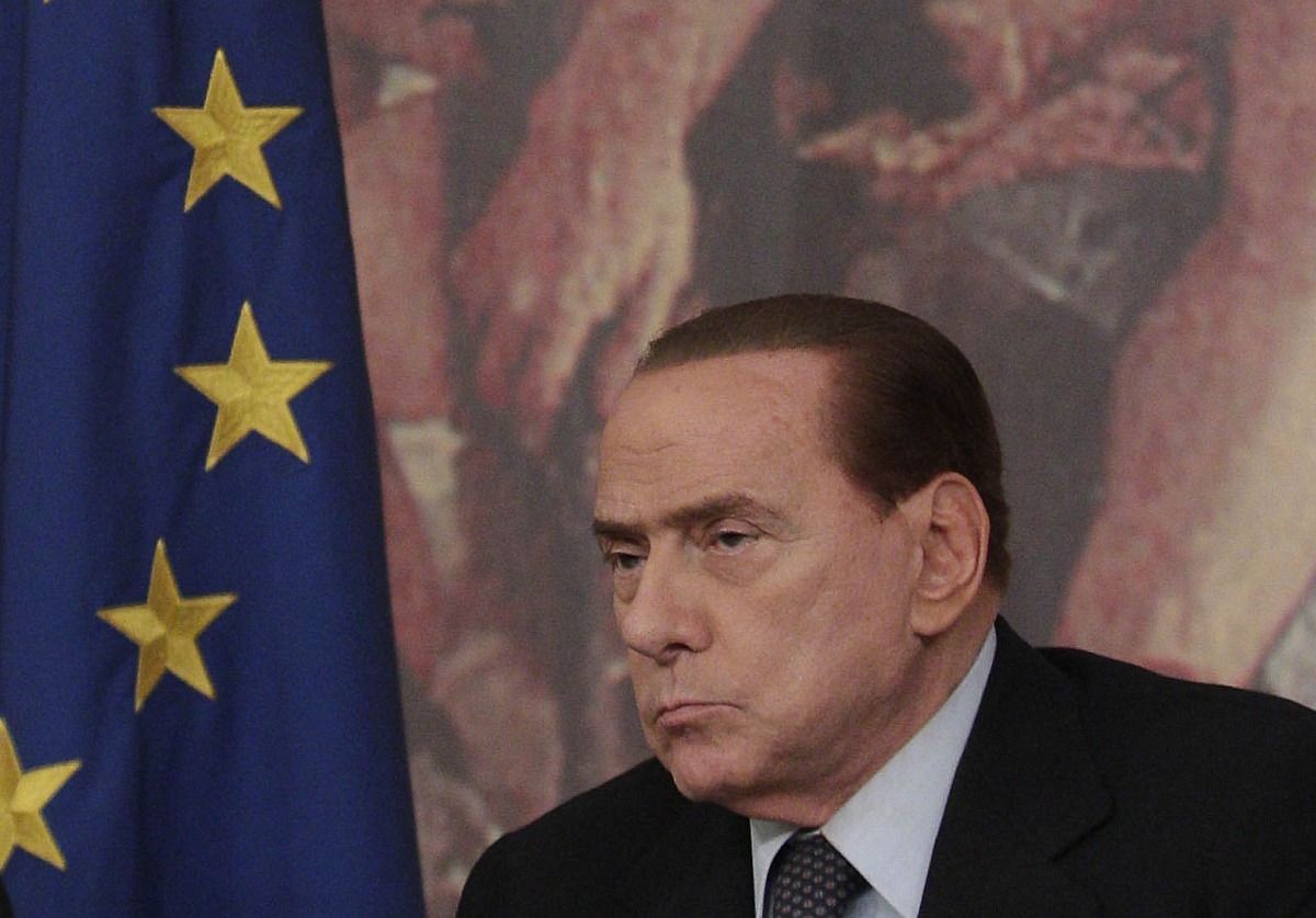 Tovább dagad Berlusconi szexbotránya