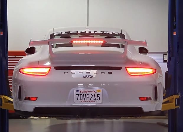 Így fordítja hátsó kerekét is kanyarodás közben az új Porsche 911 GT3 – videó