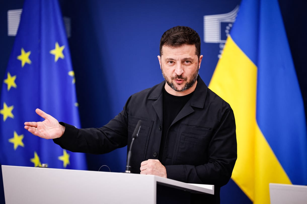 „Az ukrán nép mindig hálás lesz Trump elnöknek” – Zelenszkij megérkezett Washingtonba