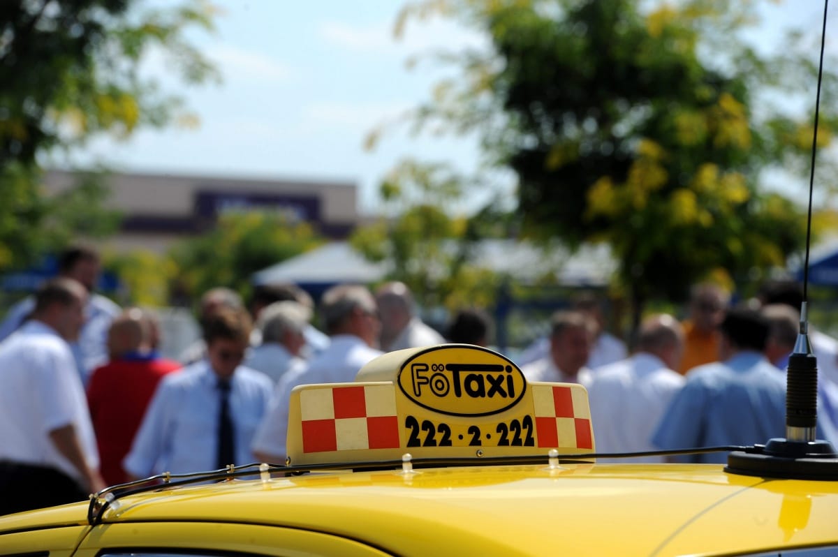 Taxirendelet: nem kell a Kúria felülvizsgálata az új ombudsman szerint