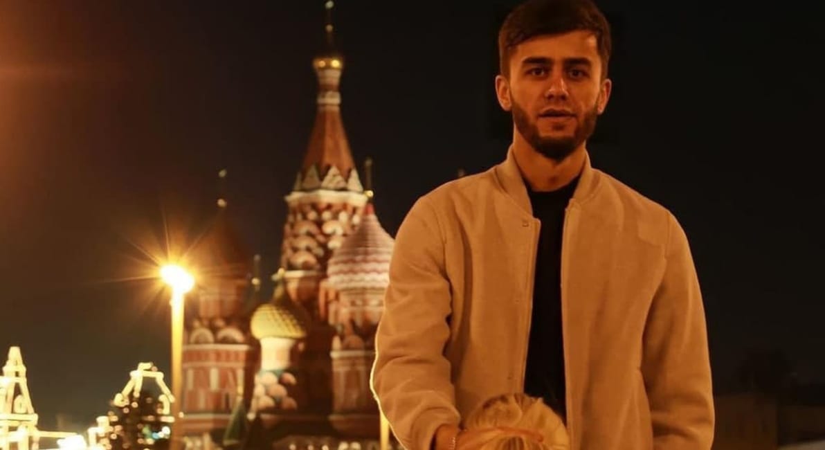 10 hónap börtönre ítéltek egy orosz bloggert és a barátnőjét, mert orális szexet imitáltak a Vörös téren